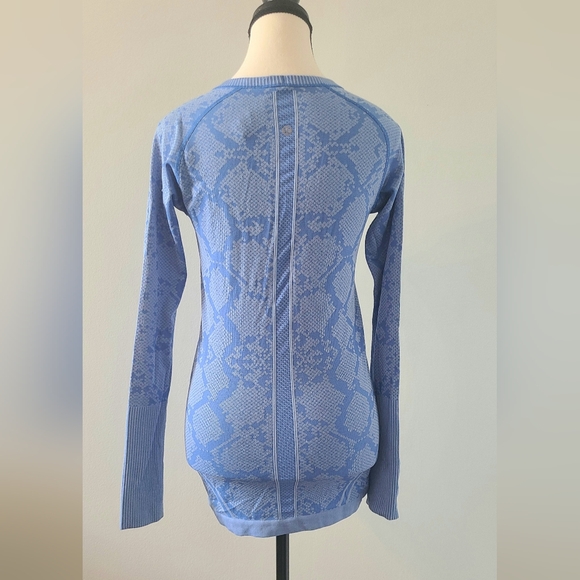 Lululemon Swiftly Tech Long Sleeve Shirt - Picture 2 of 4